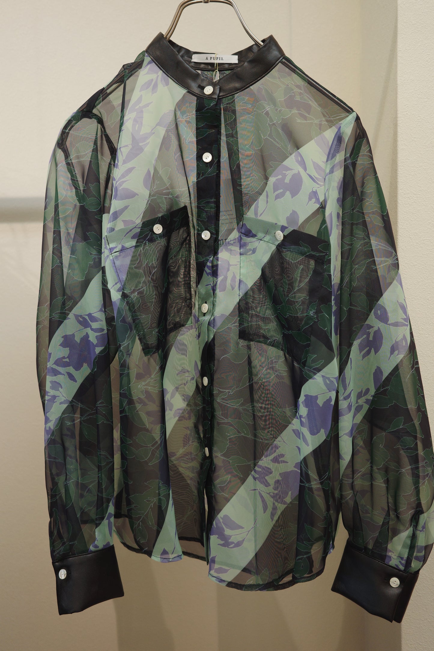 【 A PUPIL 】organdy&eco leather leaf shirt