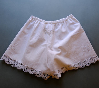 〈Re•lace〉lace shorts