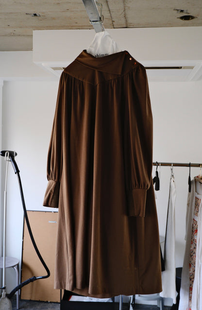 brown poly one-peace