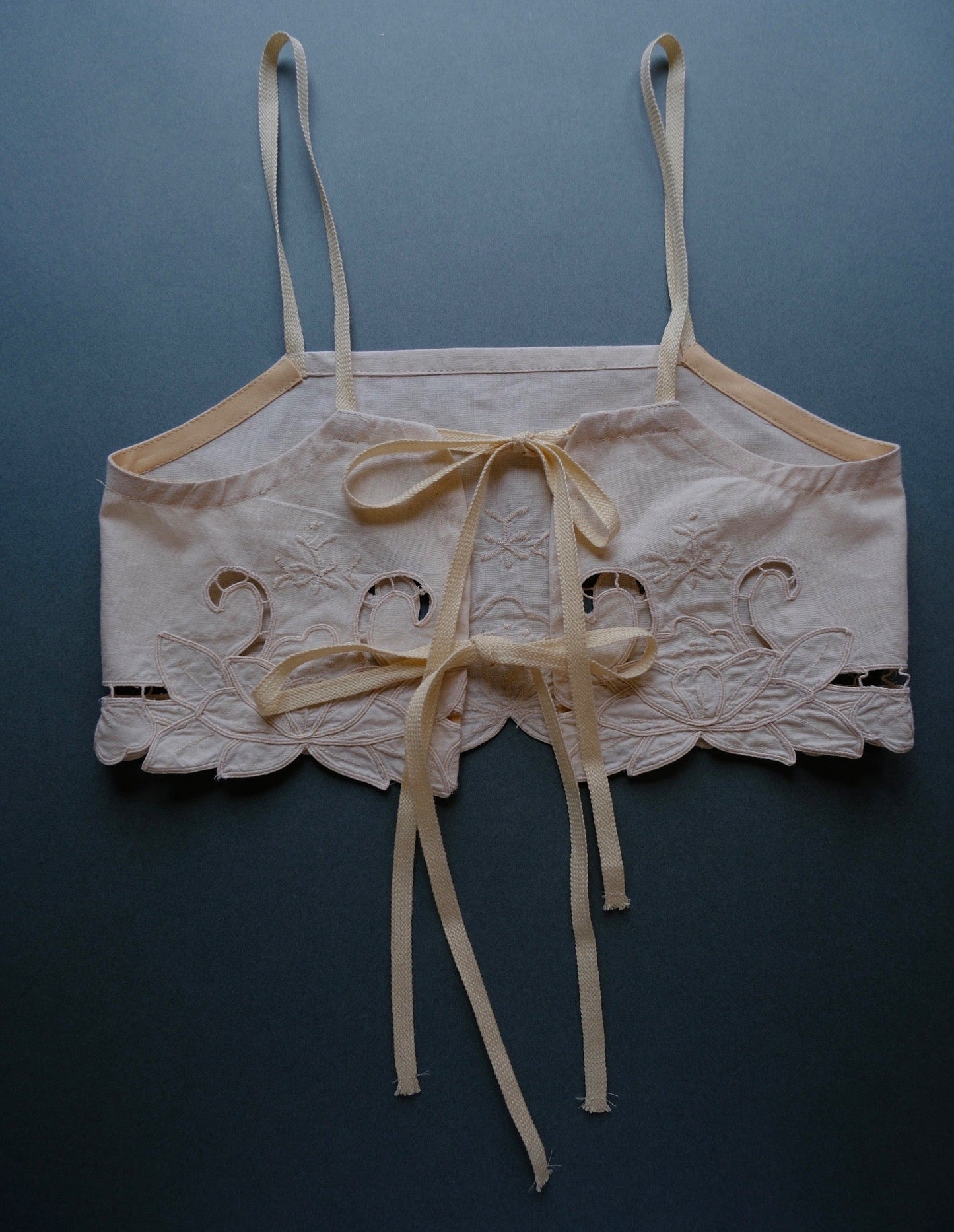 〈Re•lace〉code bustier