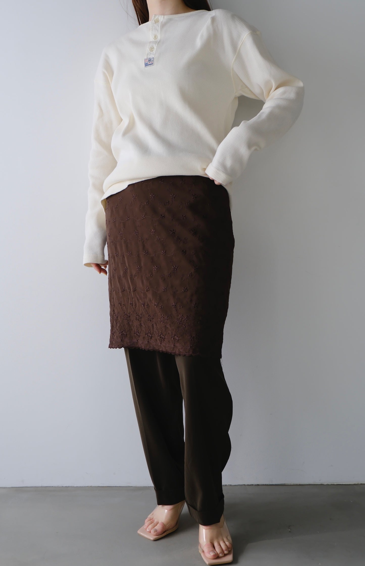 vintage embroidery brown skirt