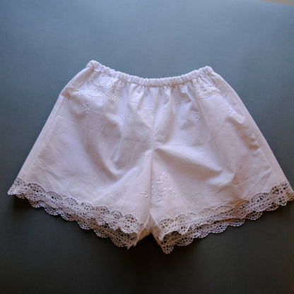 〈Re•lace〉lace shorts