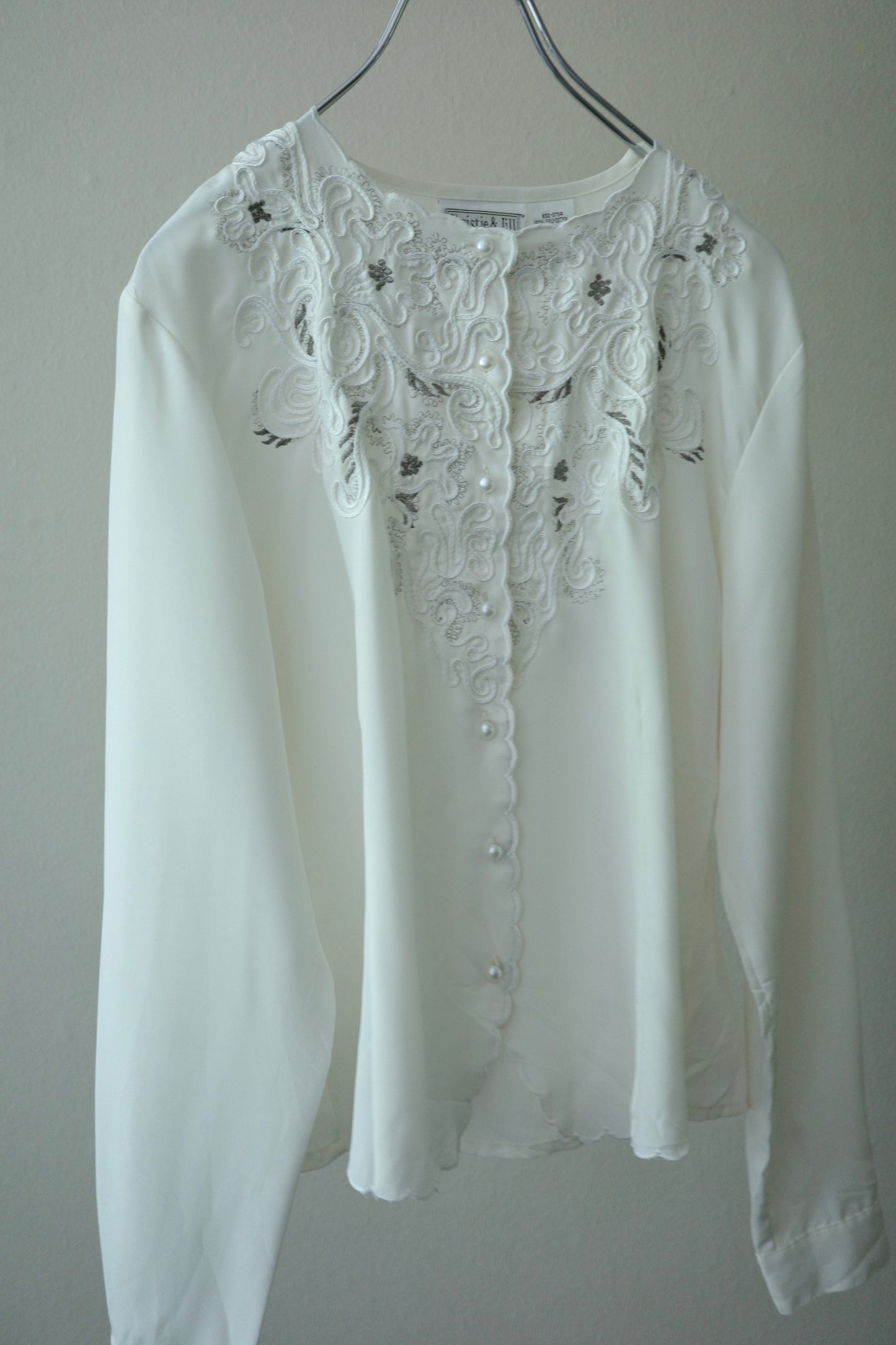 vintage embroidery white blouse