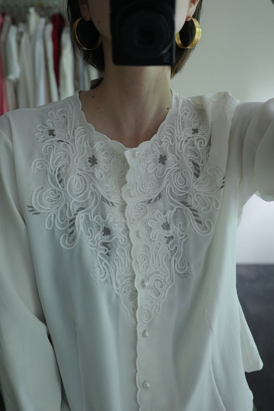 vintage embroidery white blouse