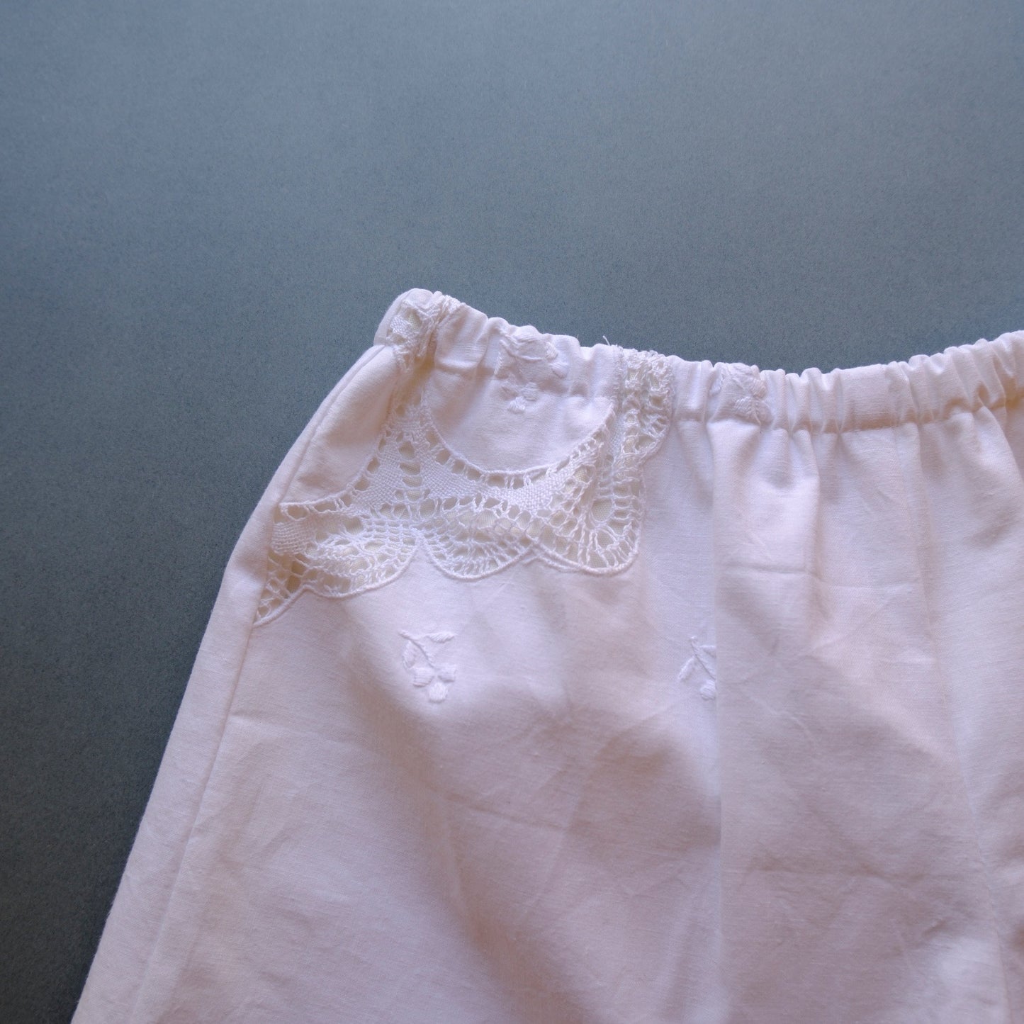 〈Re•lace〉lace shorts