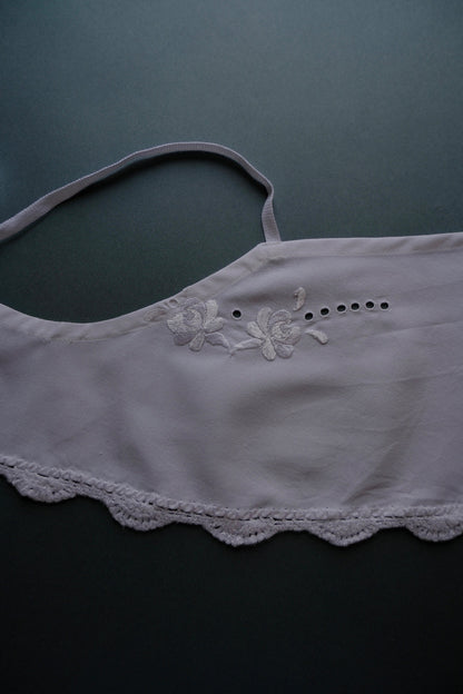 〈Re•lace/set〉code bustier + lace shorts