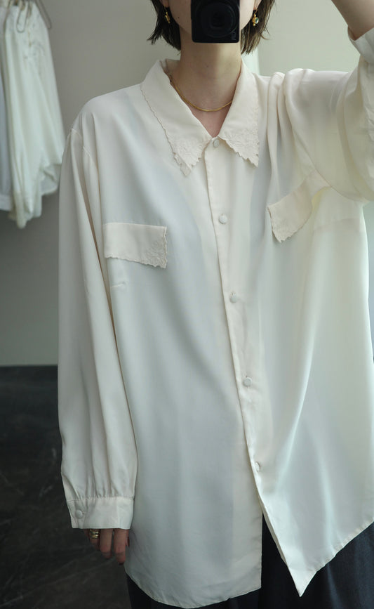 embroidery coller shirt