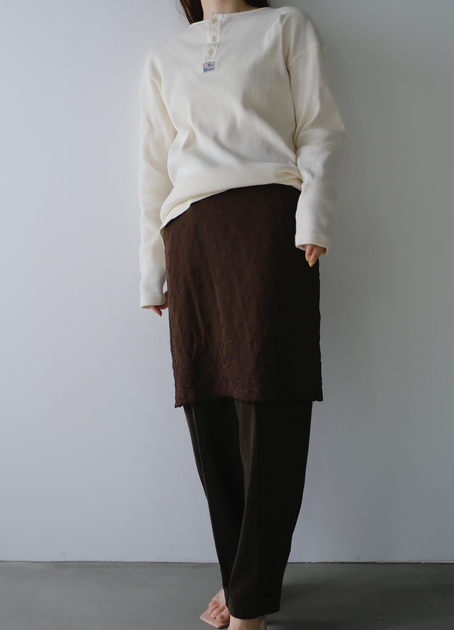 vintage embroidery brown skirt